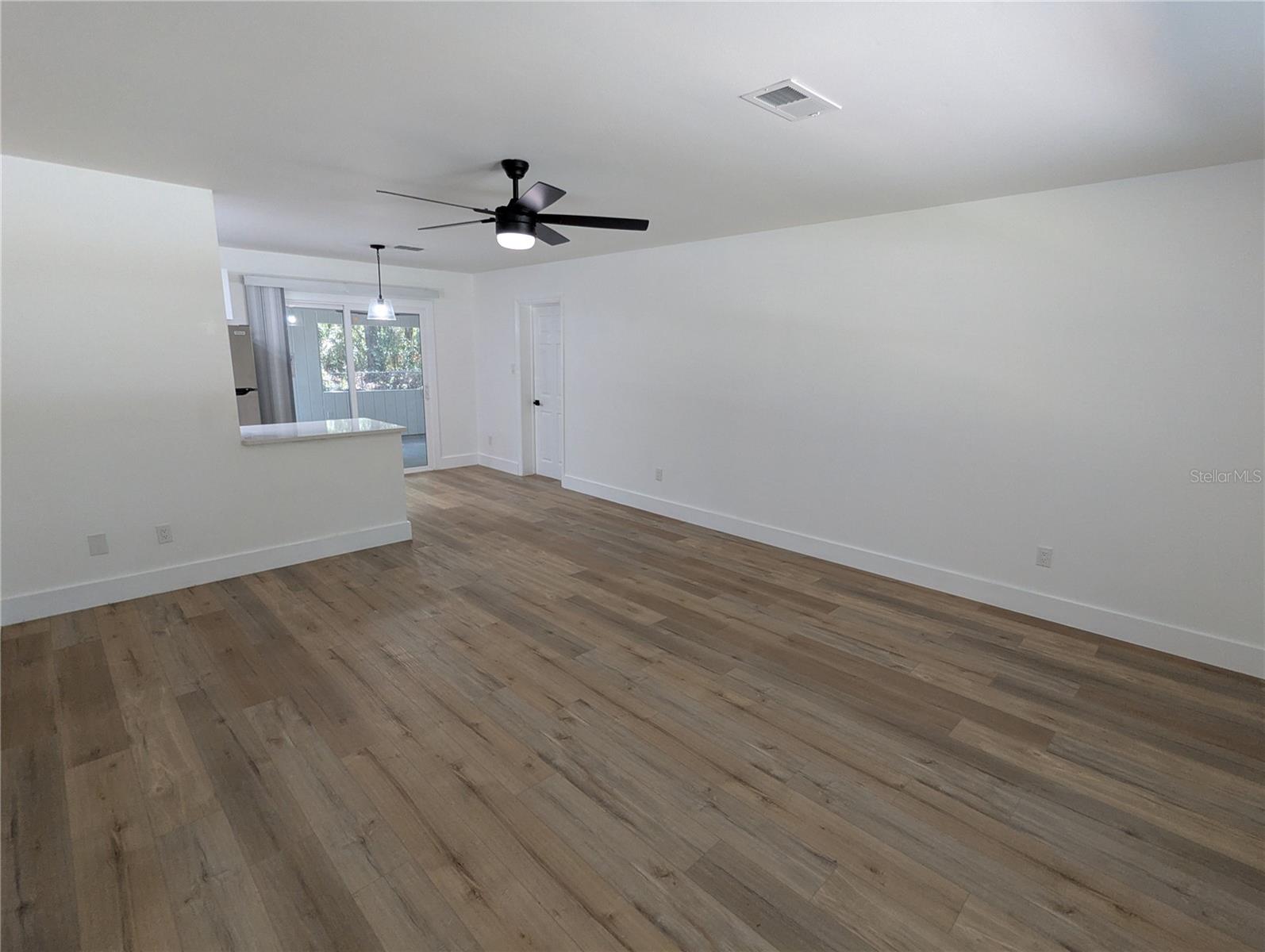 Image 4 of 34 For 3229 41st Avenue