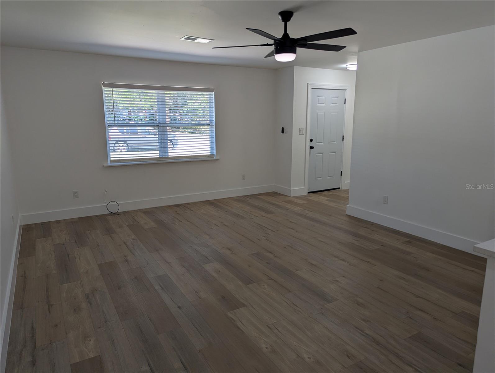 Image 5 of 34 For 3229 41st Avenue