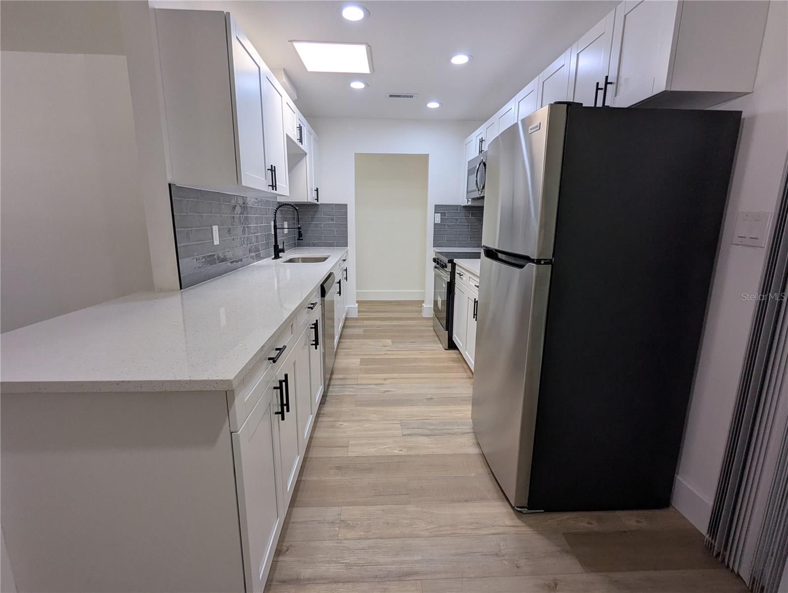 Image 8 of 34 For 3229 41st Avenue