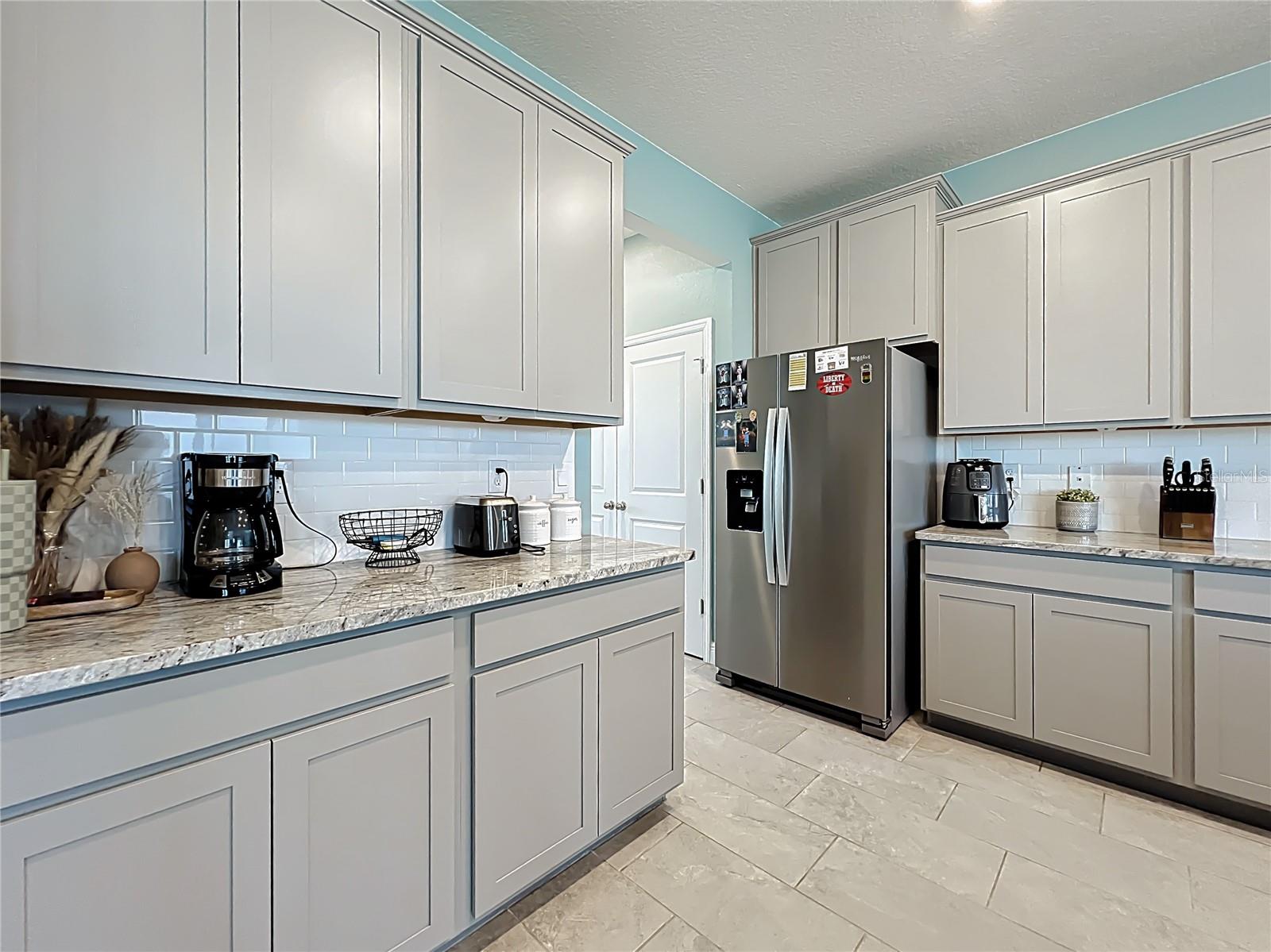 Image 14 of 90 For 5596 43rd Court