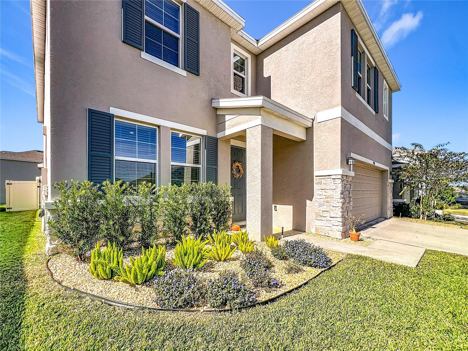 Image 3 of 90 For 5596 43rd Court