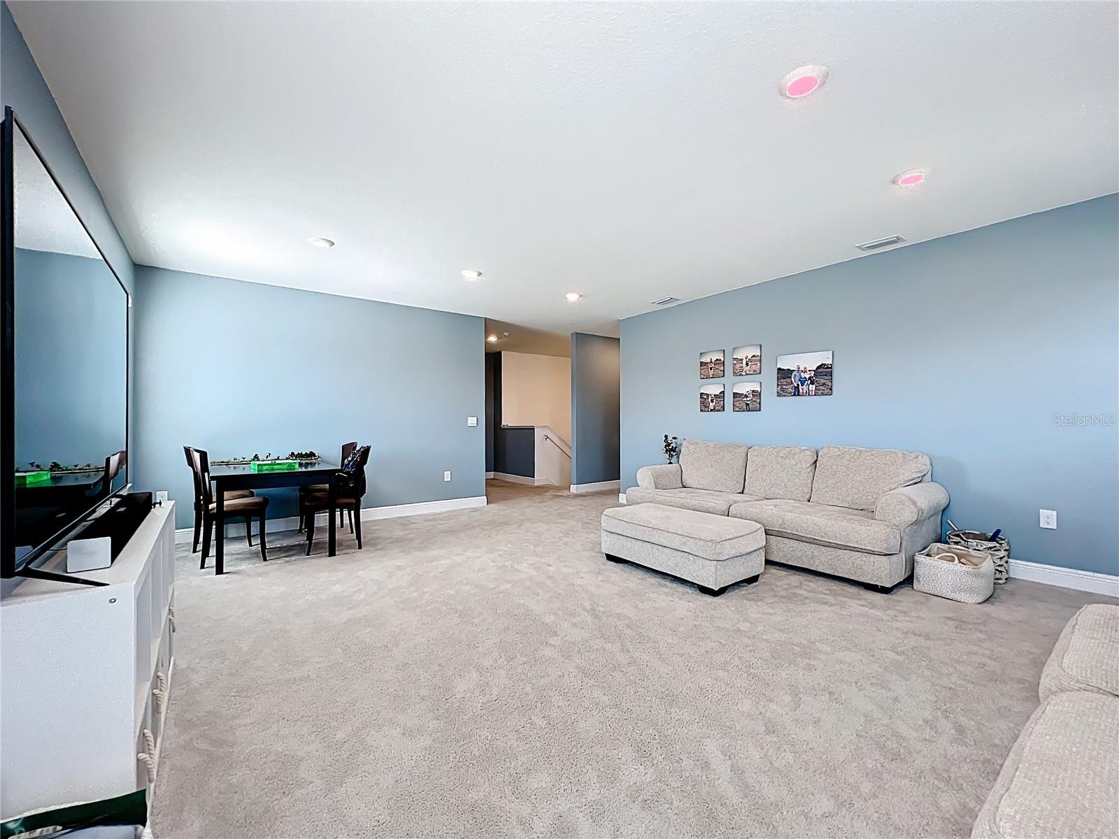 Image 31 of 90 For 5596 43rd Court