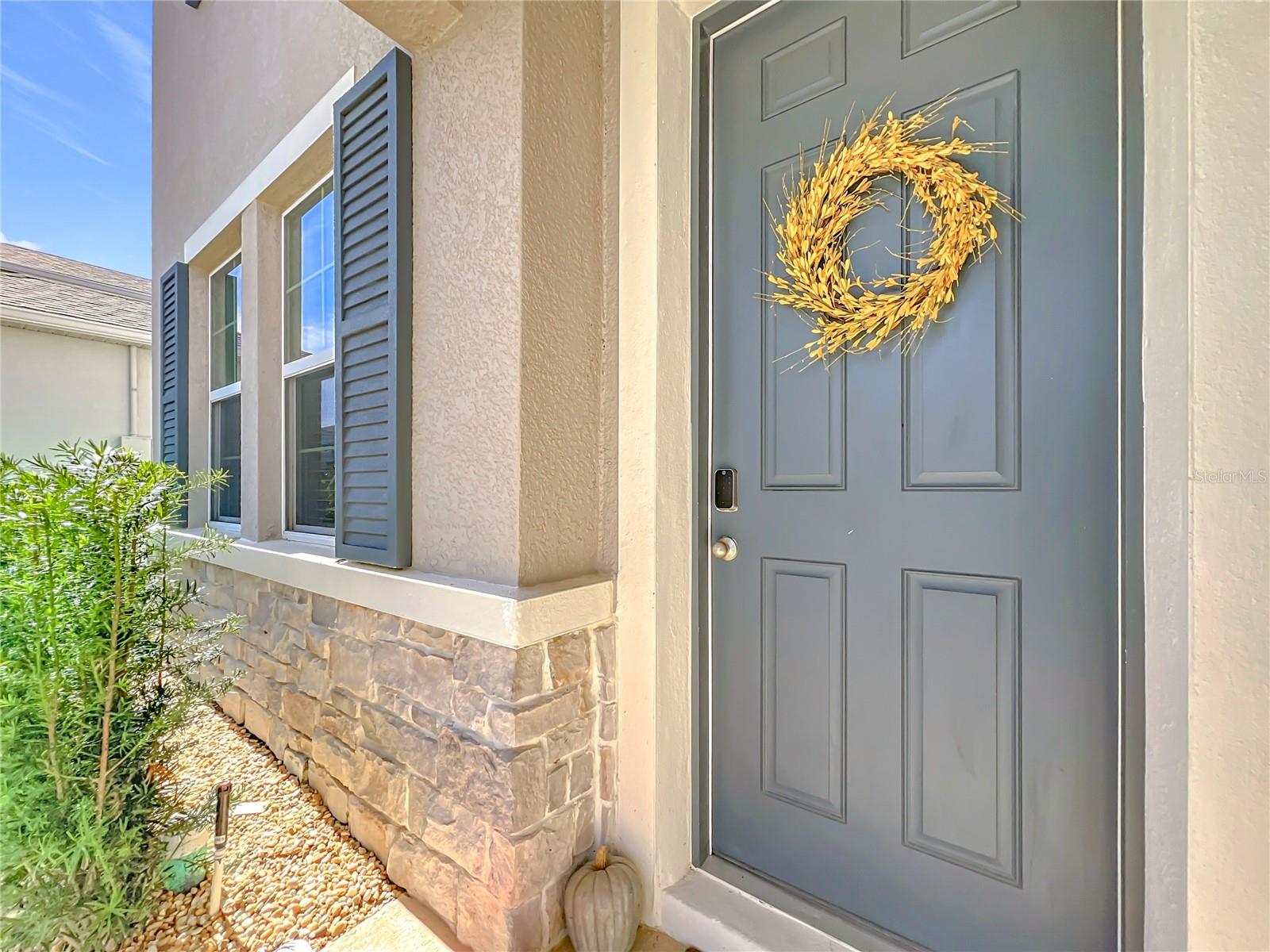 Image 4 of 90 For 5596 43rd Court