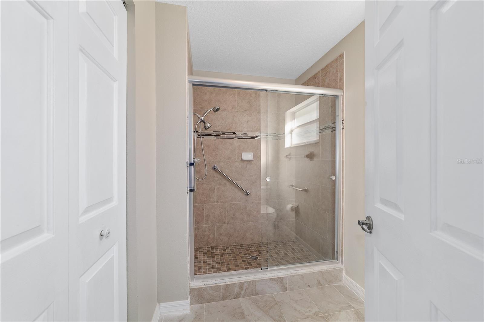 Image 19 of 33 For 6241 84th Place