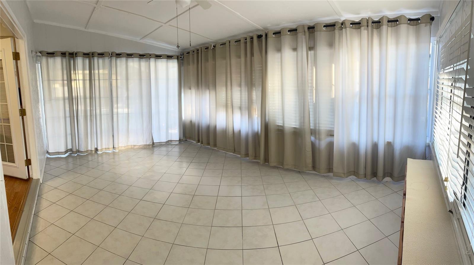 Image 14 of 27 For 1 Cherry Lane