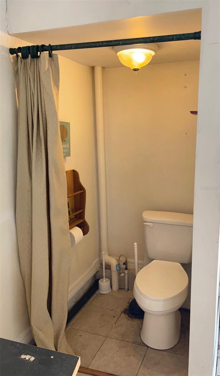 Image 22 of 27 For 1 Cherry Lane