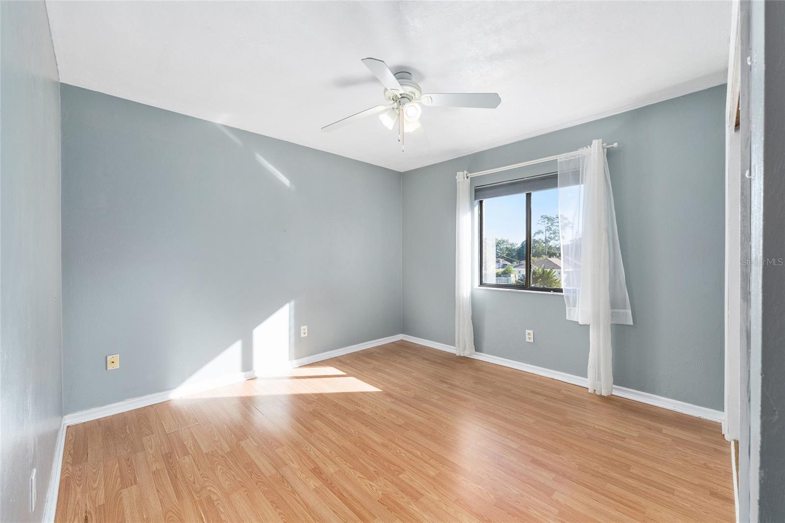 Image 27 of 57 For 4450 2nd Court