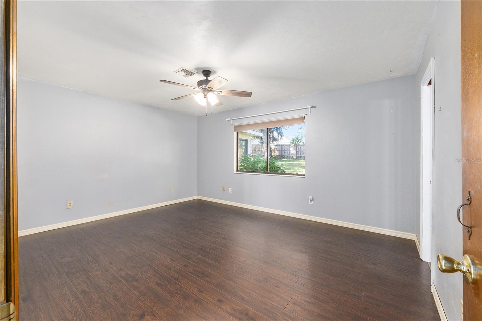 Image 29 of 57 For 4450 2nd Court