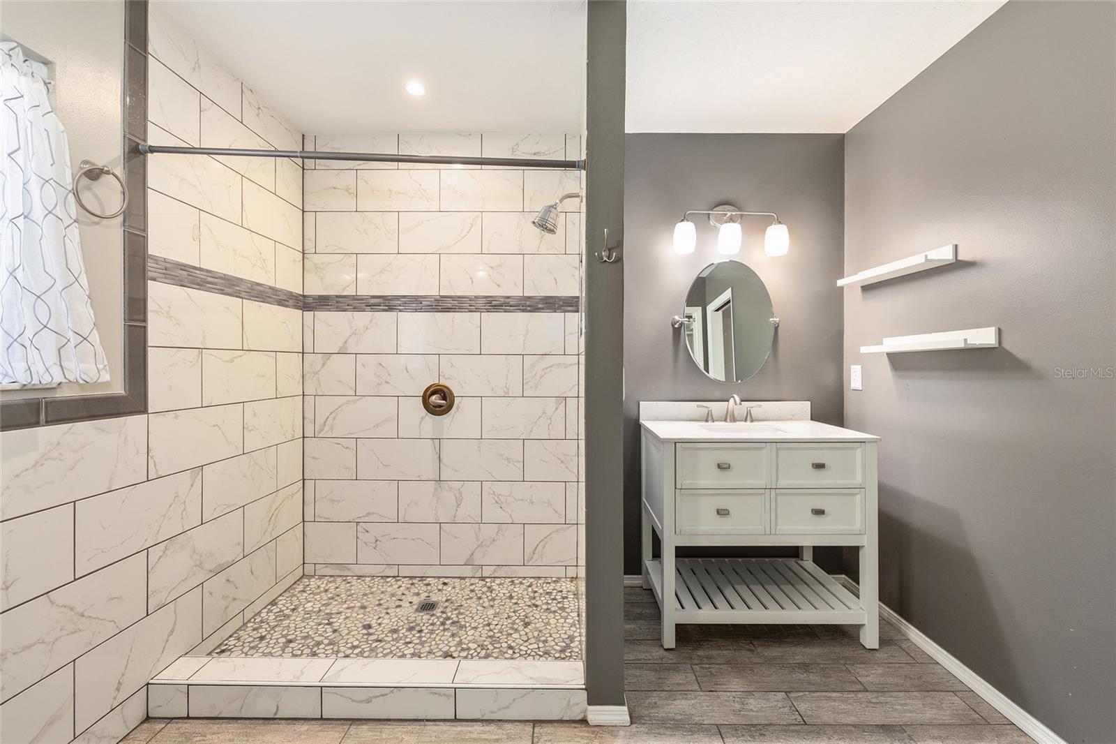 Image 32 of 57 For 4450 2nd Court