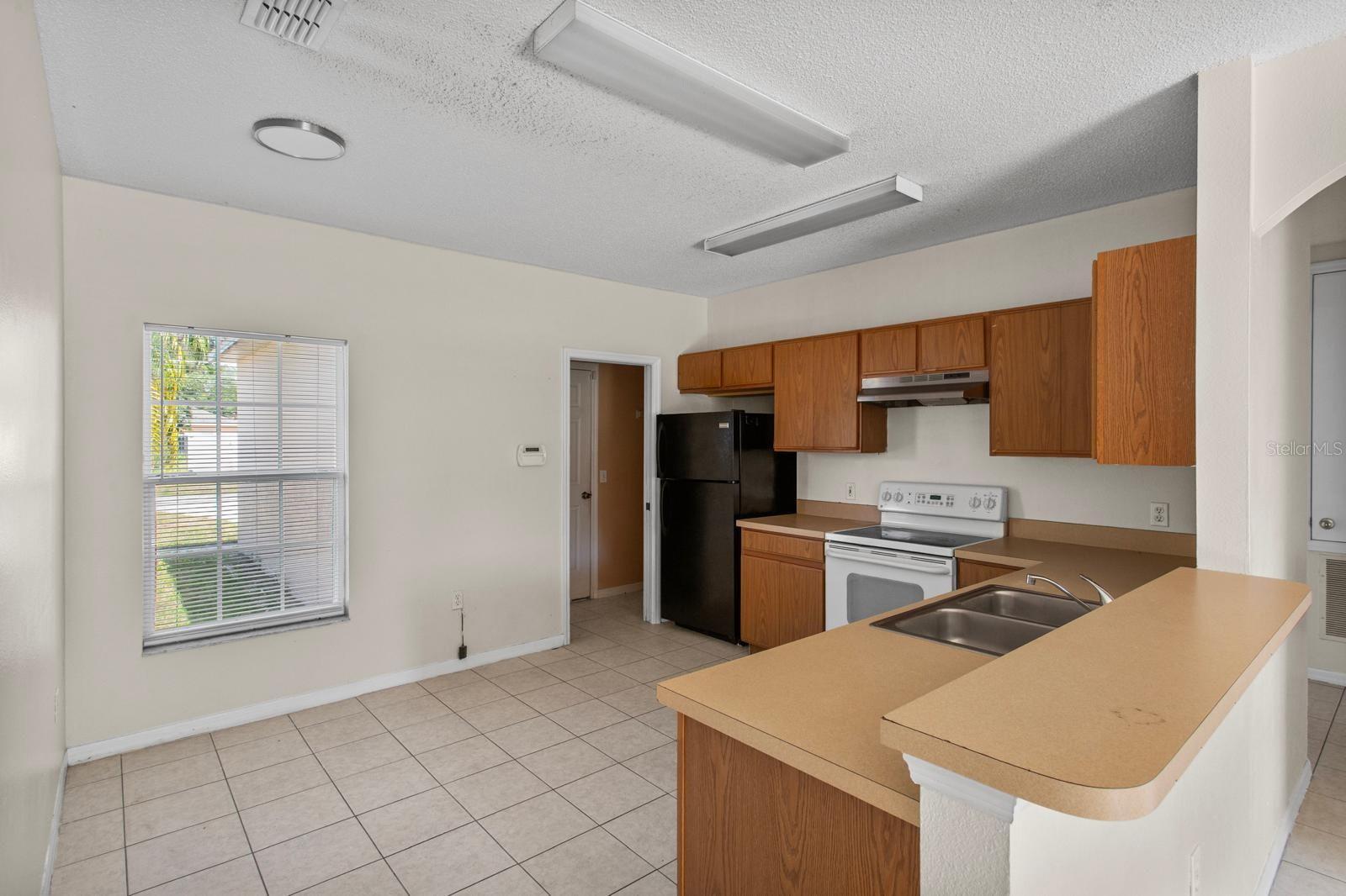 Image 10 of 26 For 504 Delido Way