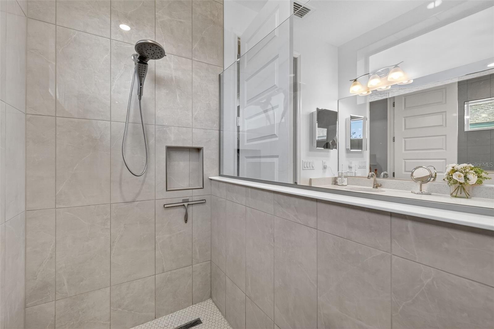 Image 20 of 30 For 8433 98th Terrace Road