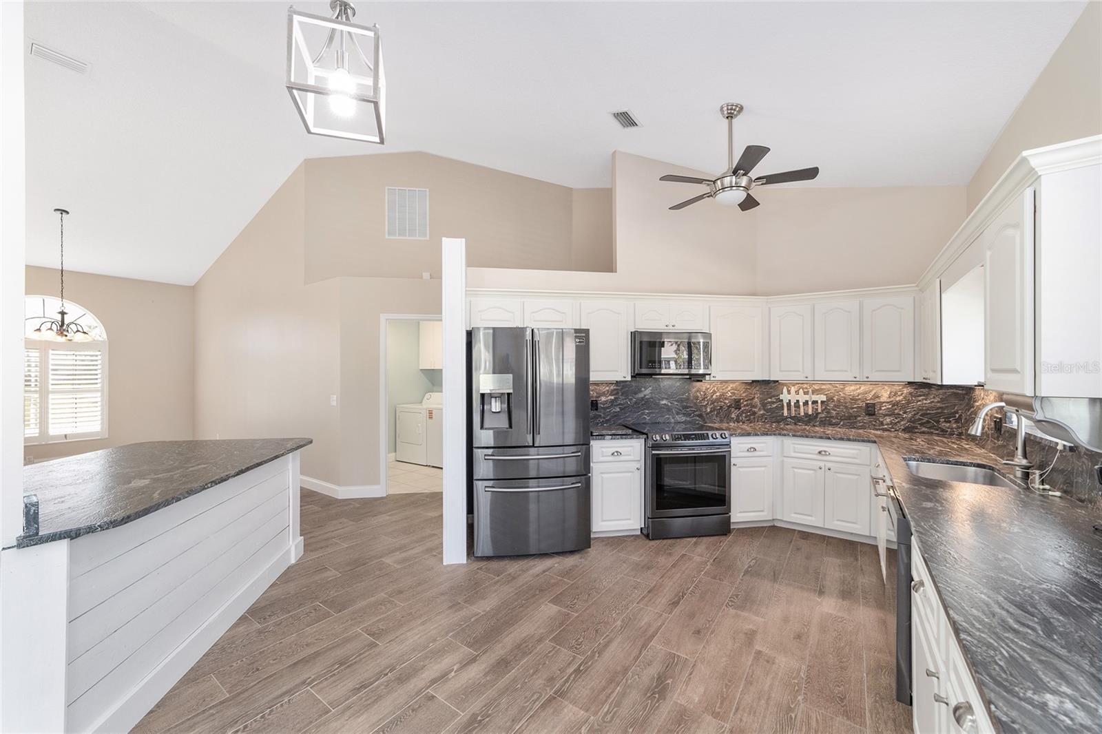 Image 18 of 59 For 5565 26th Lane