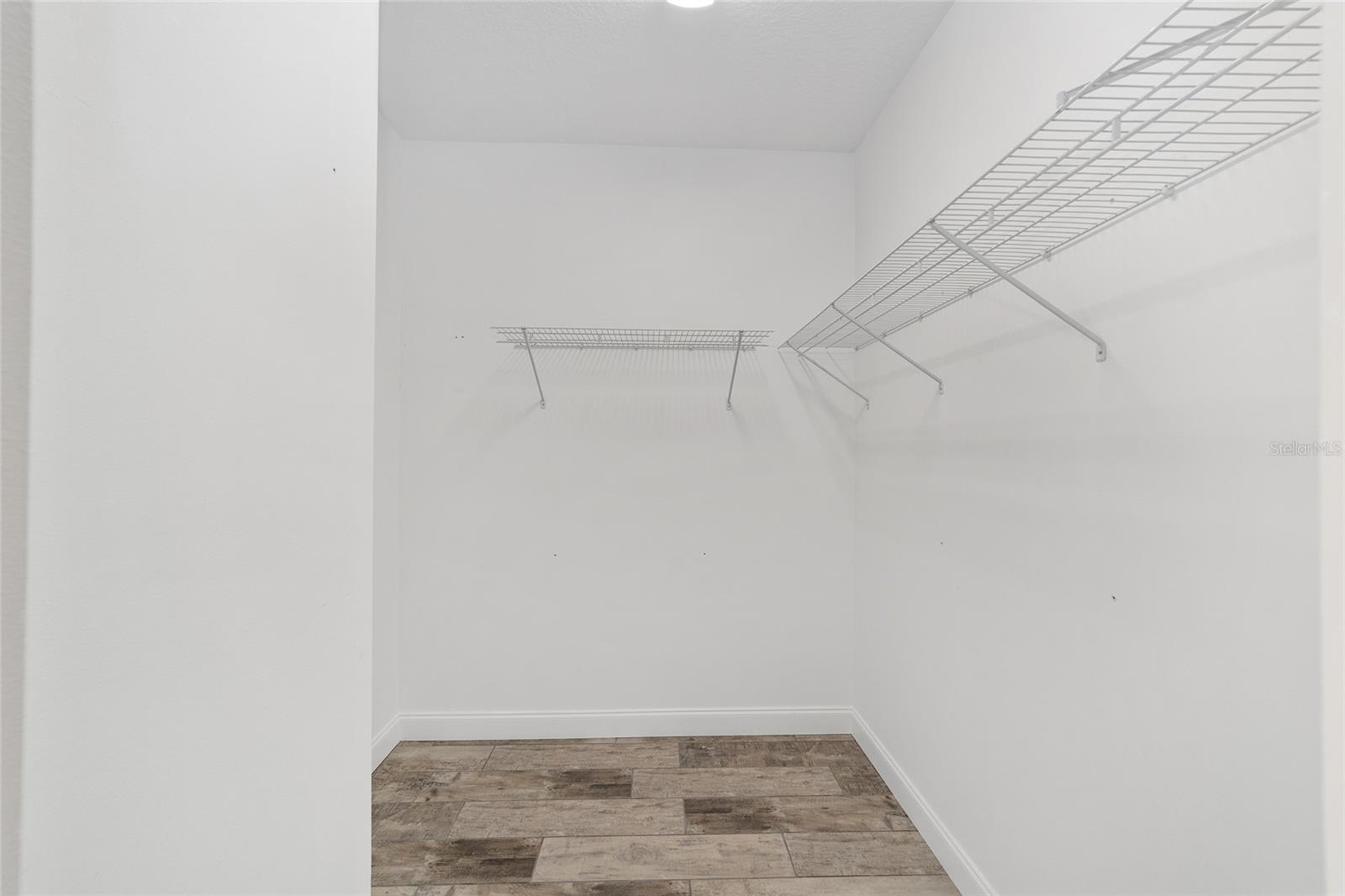 Image 27 of 59 For 5565 26th Lane