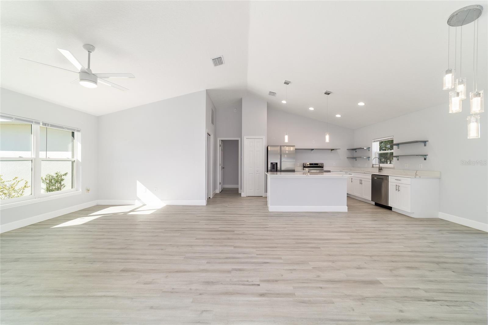 Image 28 of 65 For 14417 20th Place