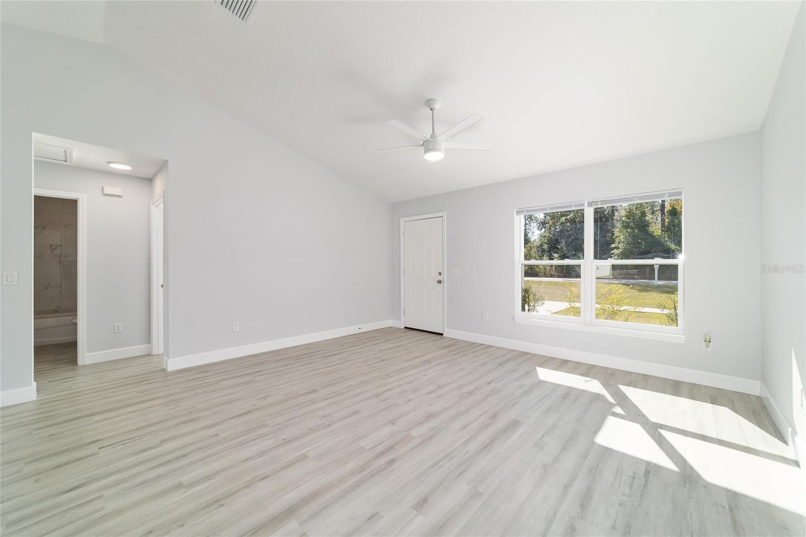 Image 31 of 65 For 14417 20th Place