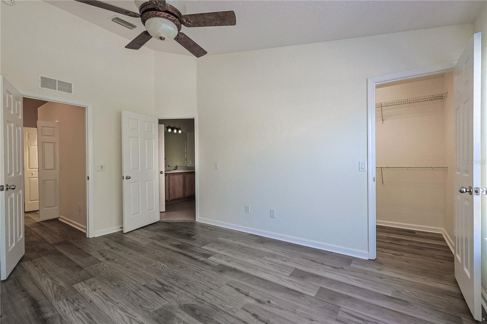 Image 15 of 36 For 4116 54th Circle