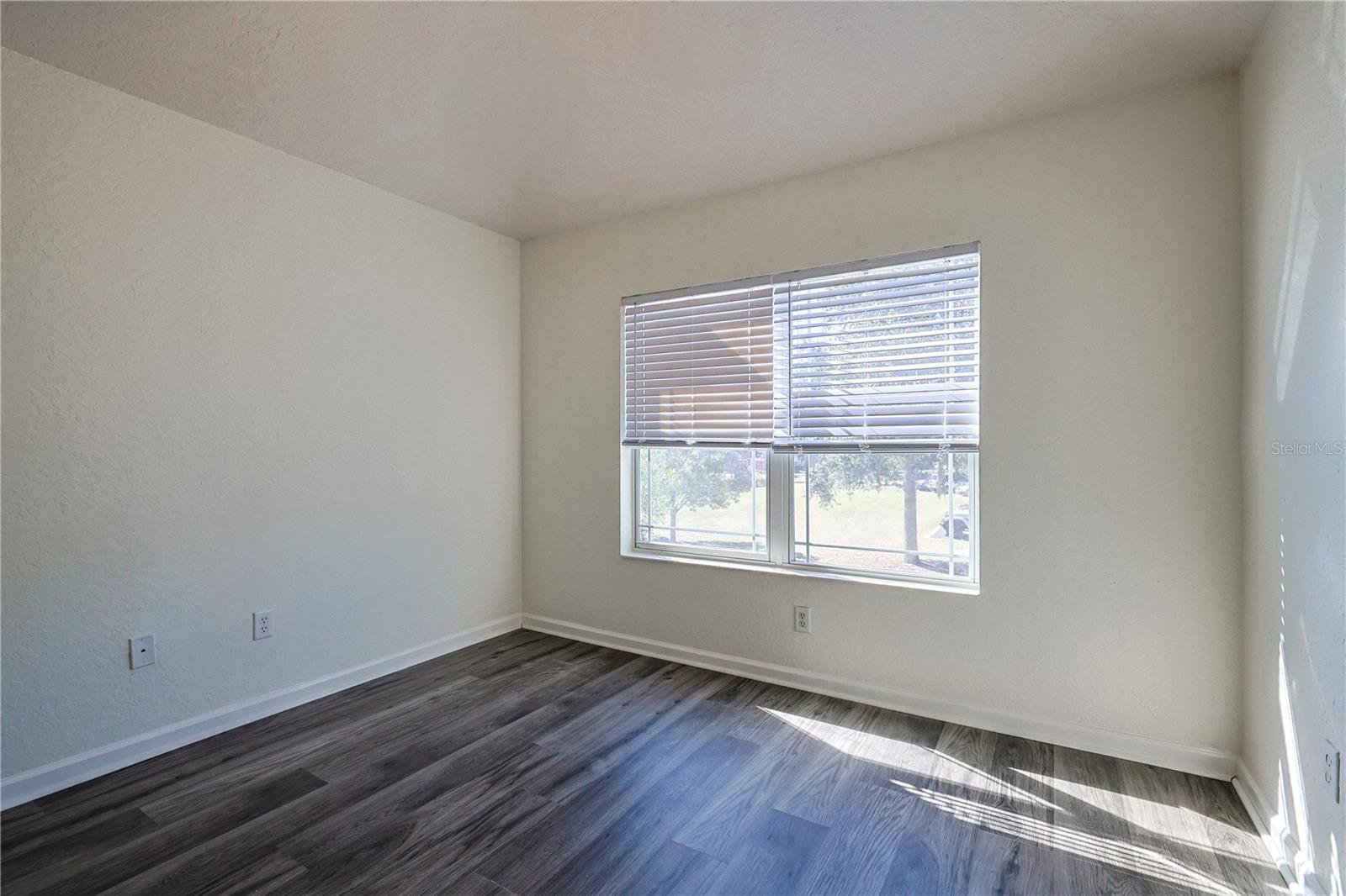 Image 25 of 36 For 4116 54th Circle