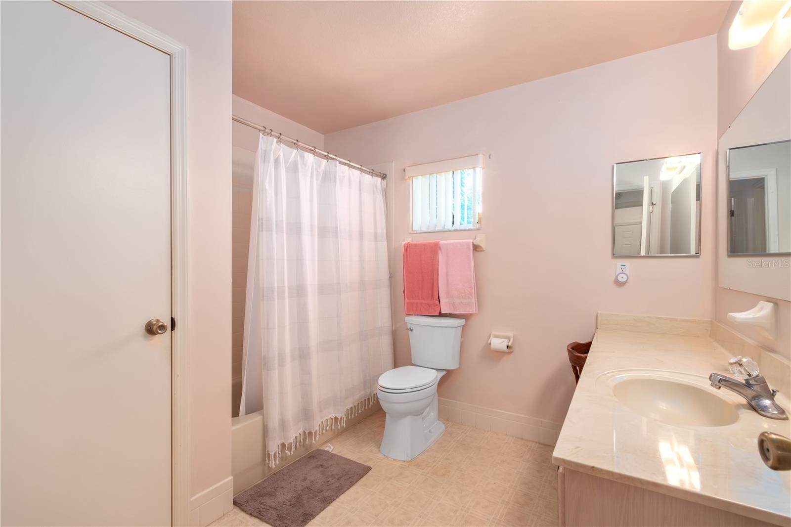 Image 29 of 64 For 13710 112th Circle