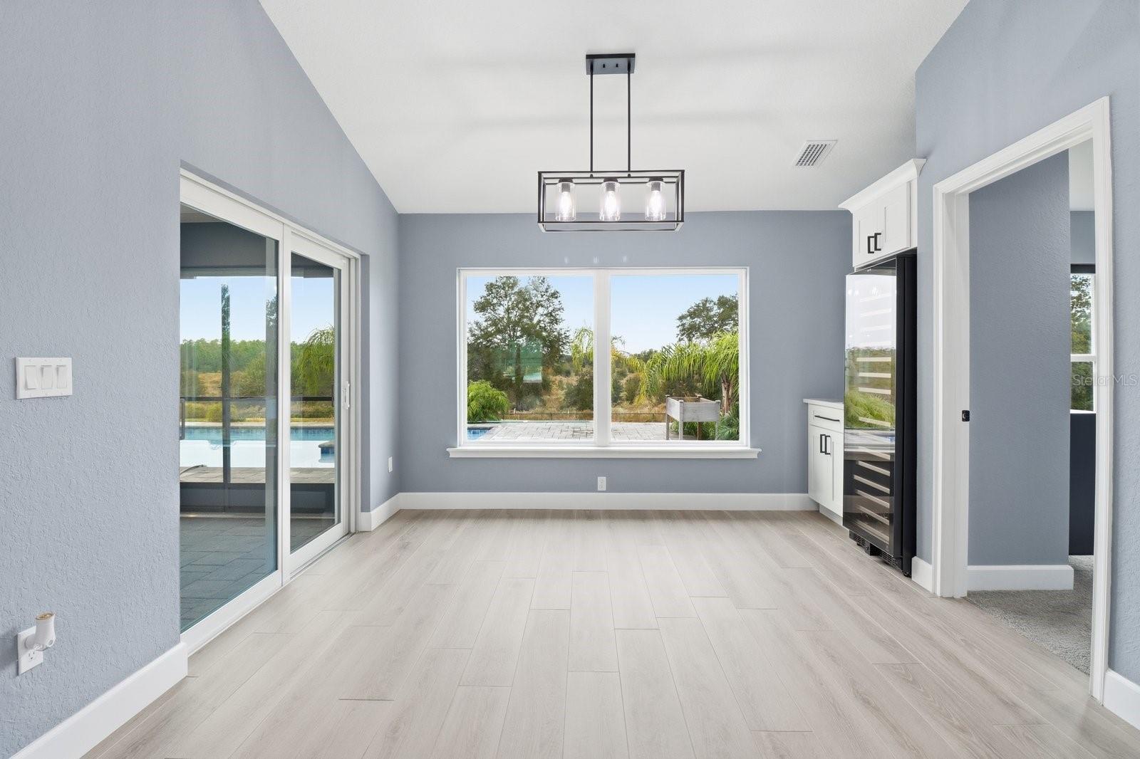 Image 13 of 41 For 18459 66th Loop