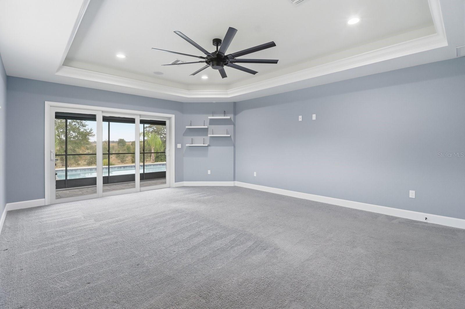 Image 14 of 41 For 18459 66th Loop