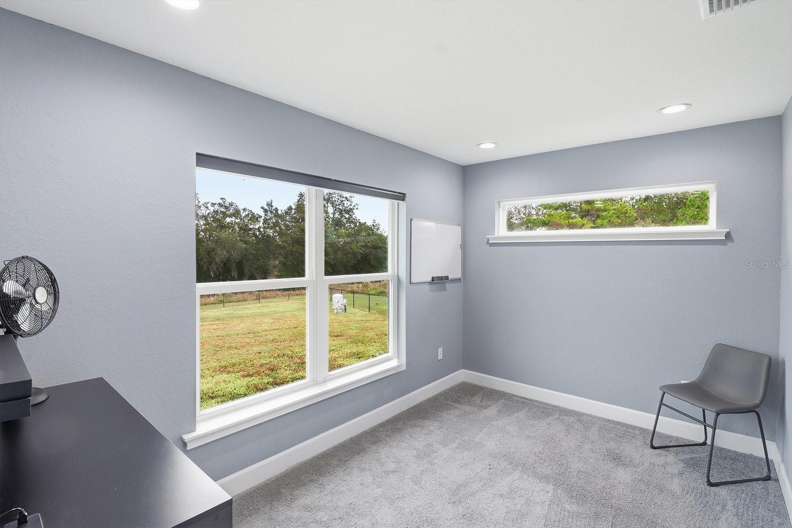 Image 27 of 41 For 18459 66th Loop