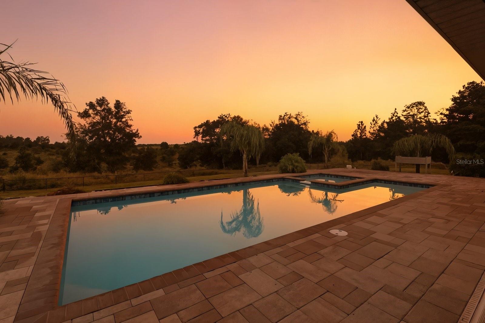 Image 35 of 41 For 18459 66th Loop