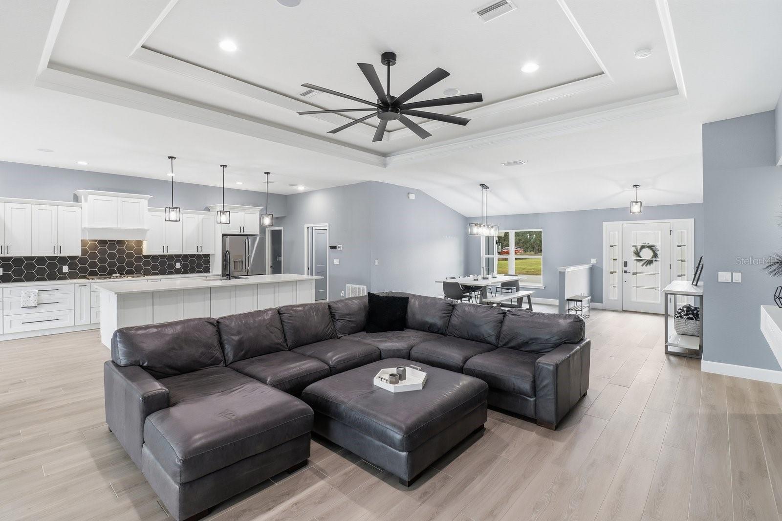 Image 8 of 41 For 18459 66th Loop