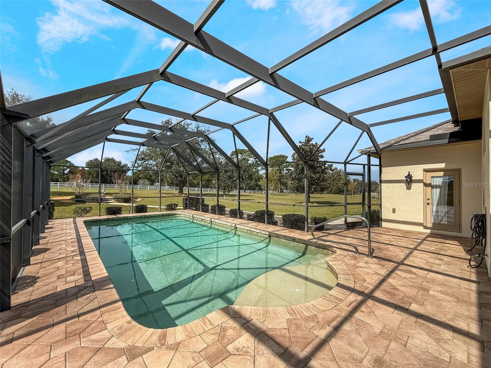 Image 11 of 40 For 456 Spend A Buck Drive