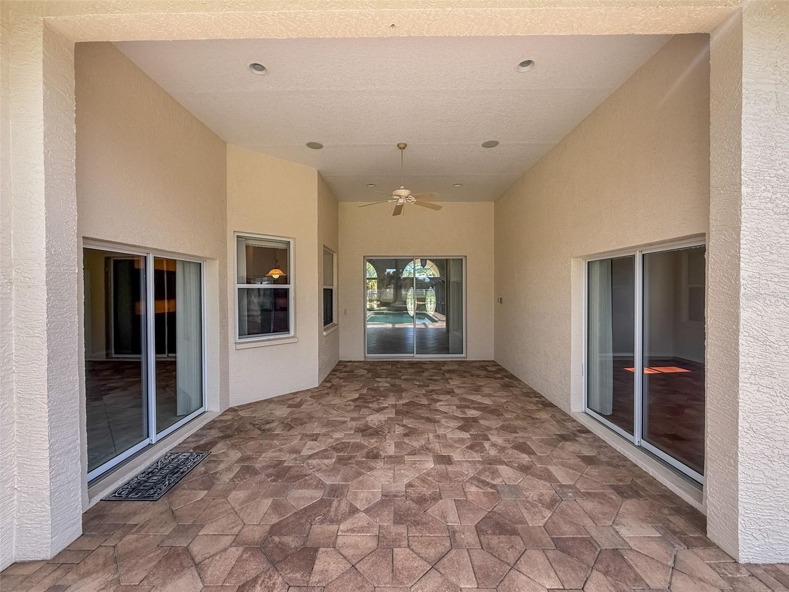 Image 13 of 40 For 456 Spend A Buck Drive