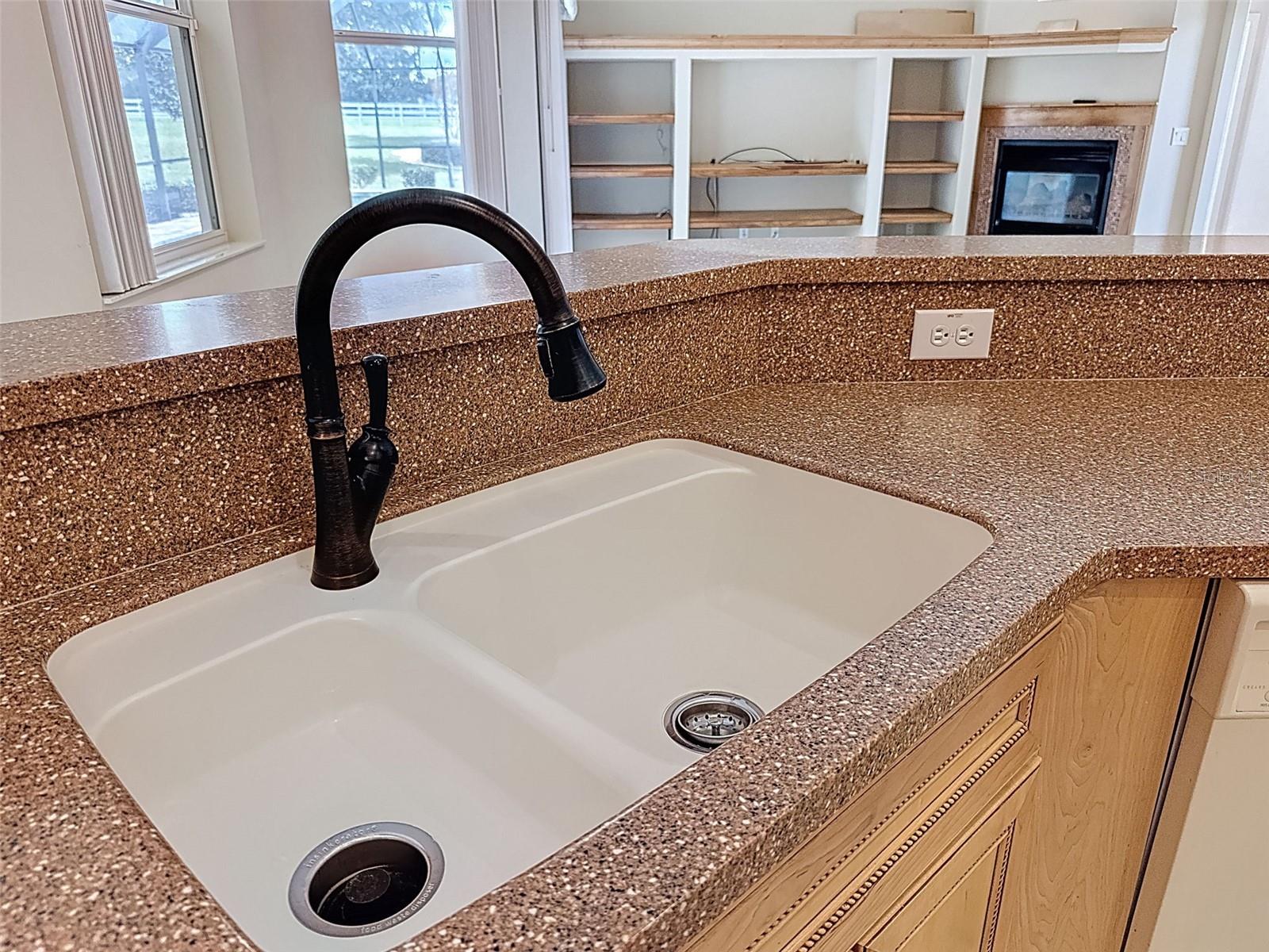 Image 18 of 40 For 456 Spend A Buck Drive