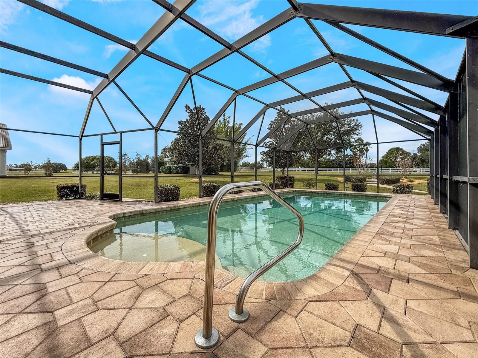 Image 39 of 40 For 456 Spend A Buck Drive