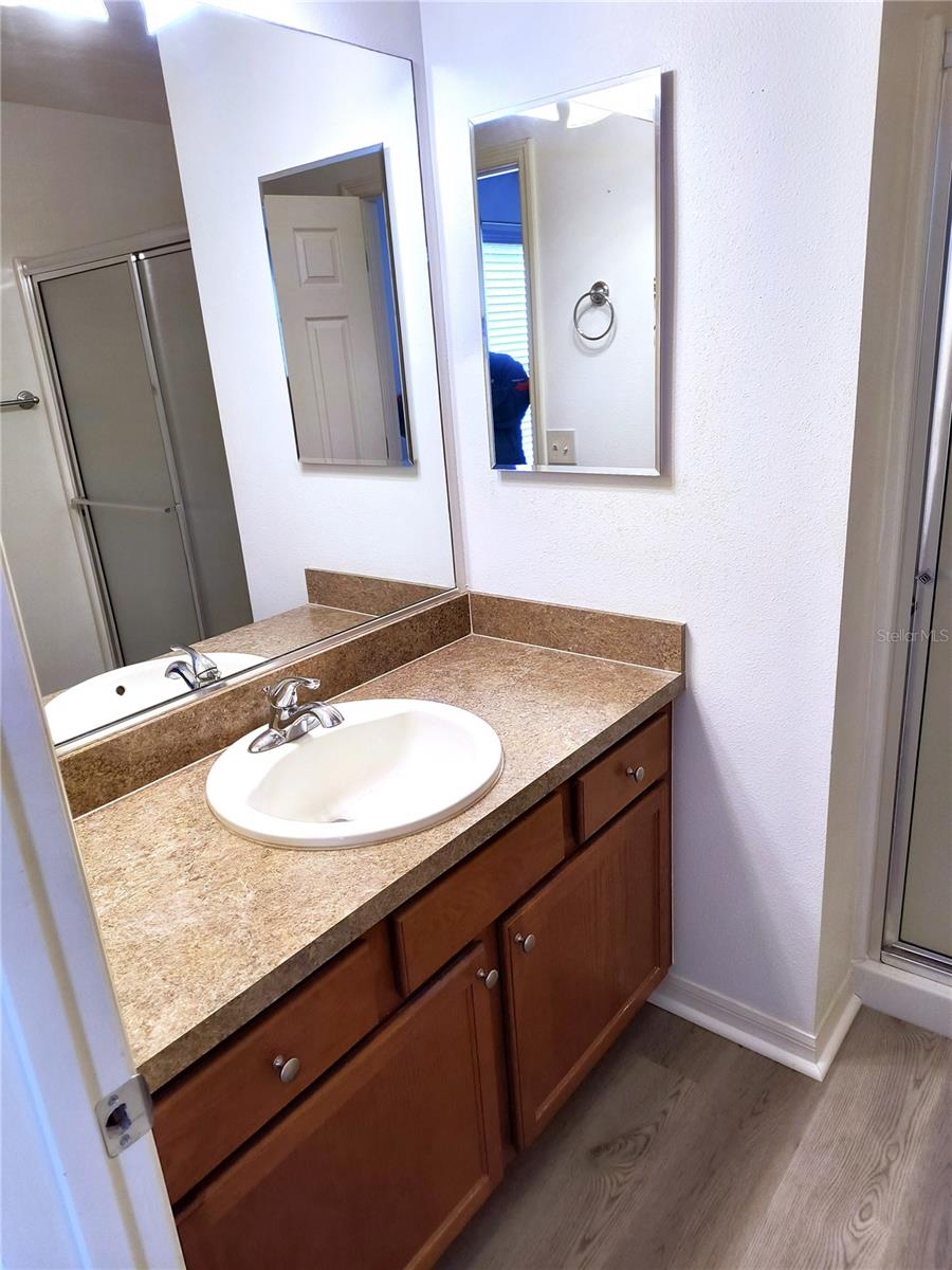 Image 7 of 10 For 2550 Carrington Court