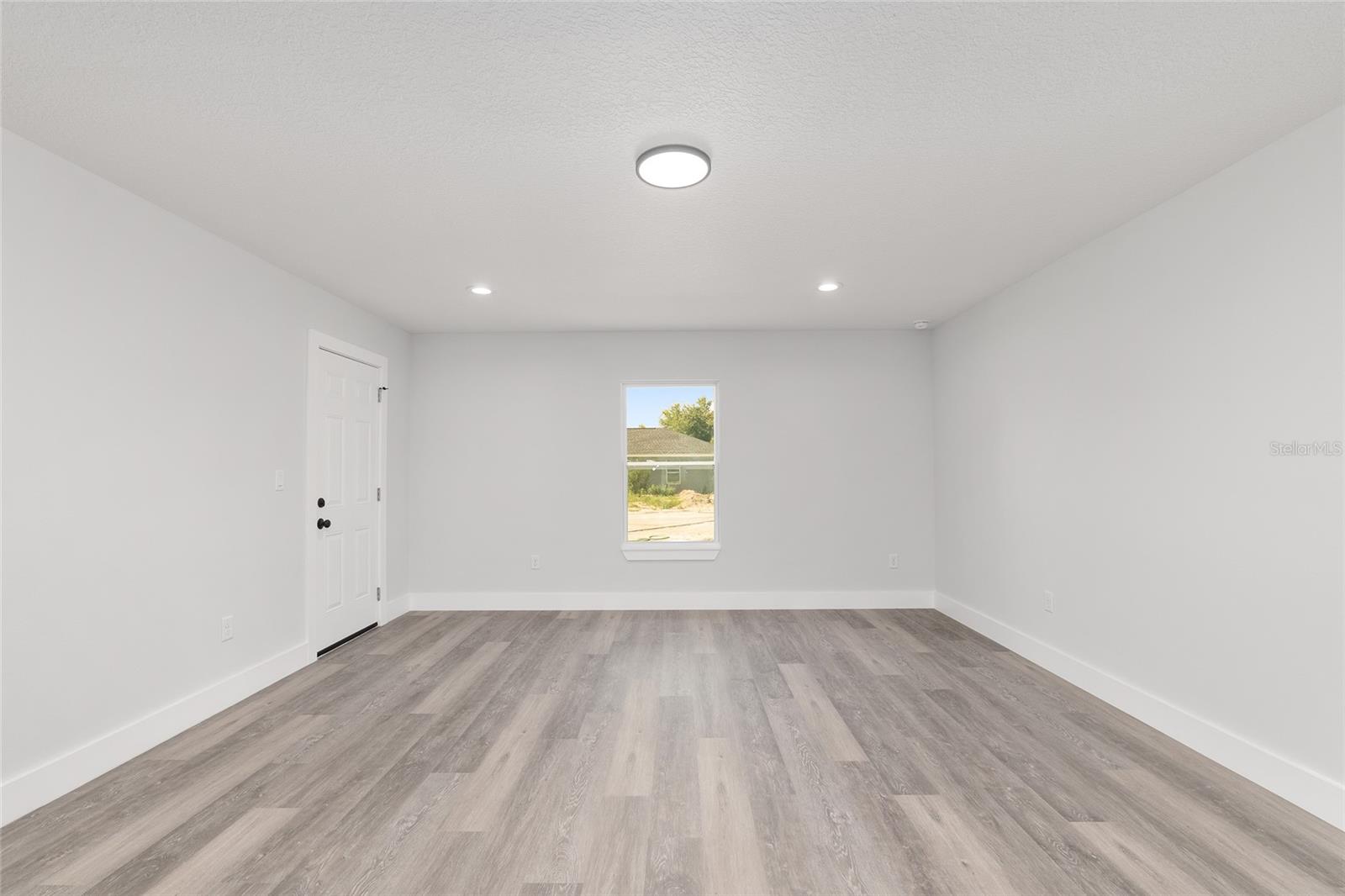 Image 26 of 49 For 777 Marion Oaks Lane