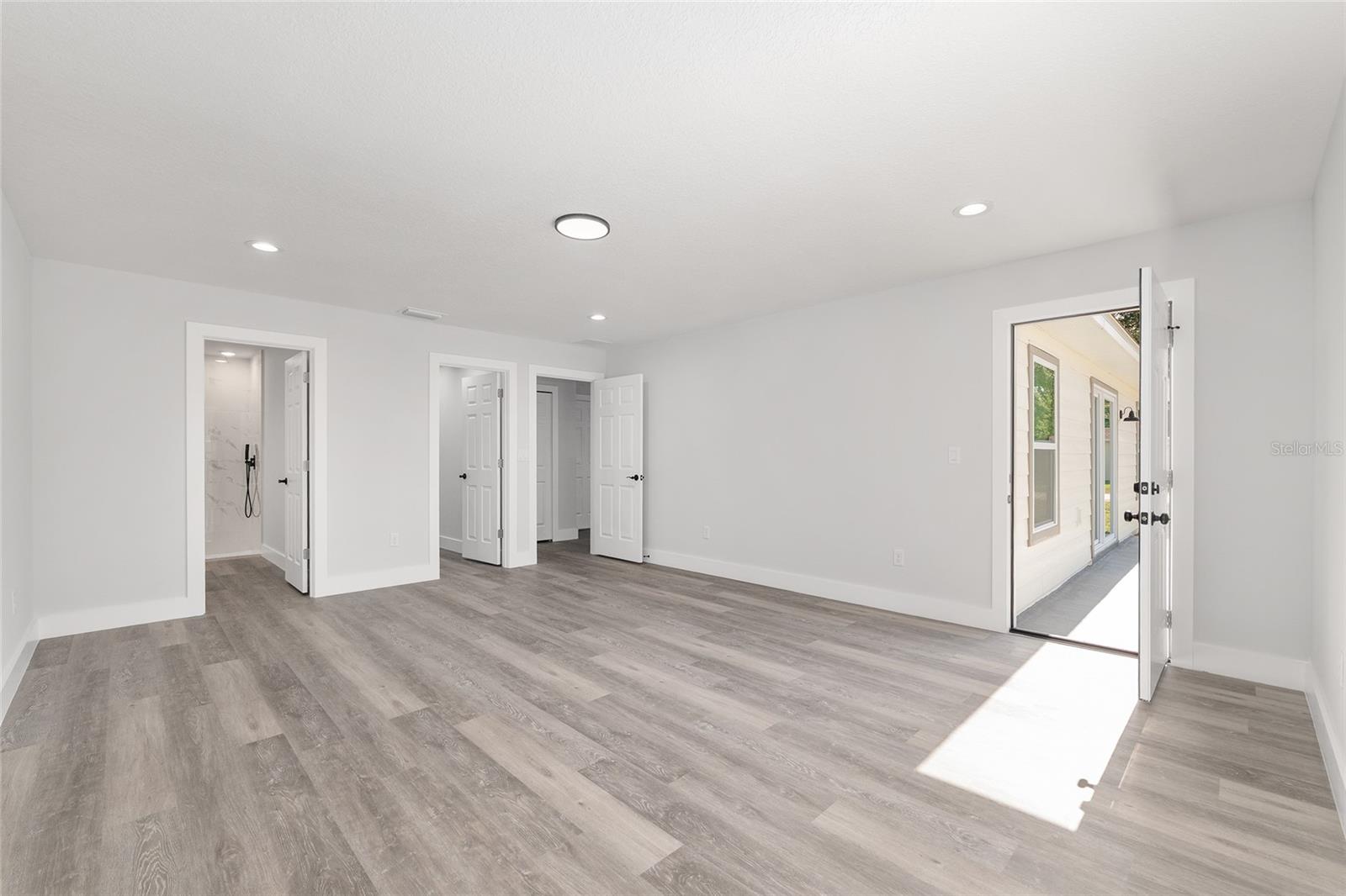 Image 28 of 49 For 777 Marion Oaks Lane