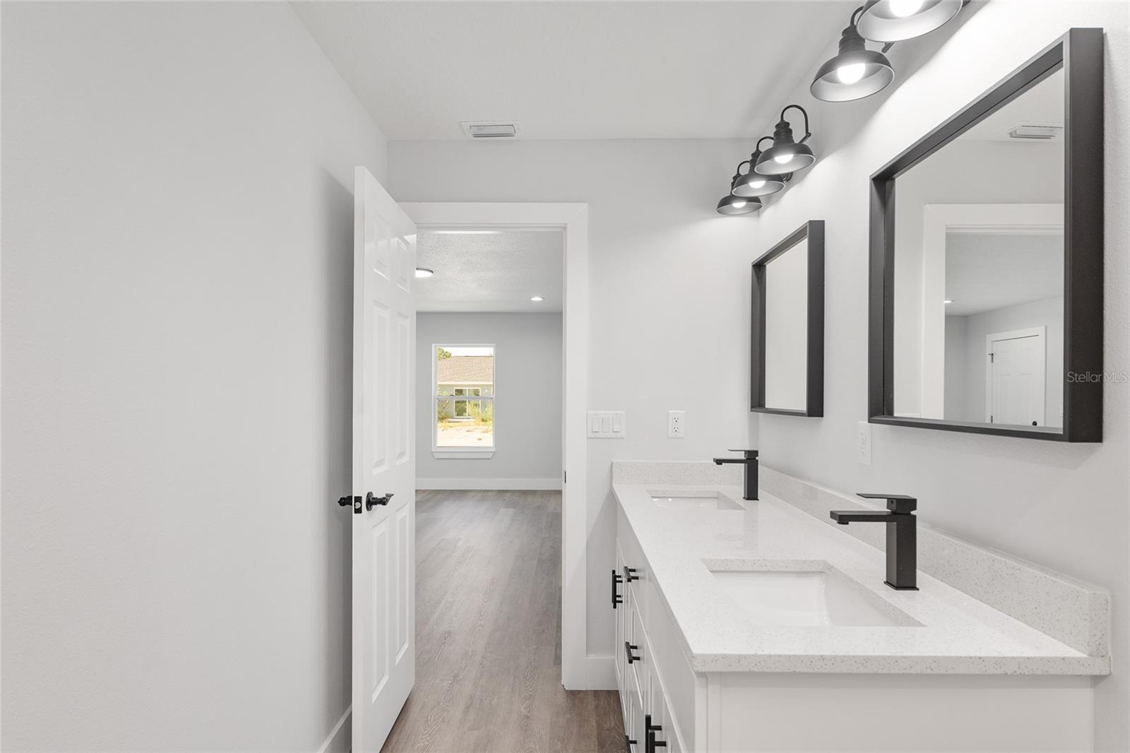 Image 31 of 49 For 777 Marion Oaks Lane