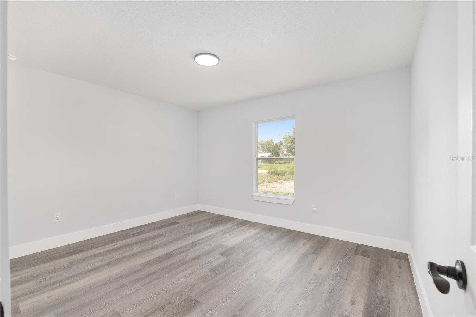 Image 37 of 49 For 777 Marion Oaks Lane