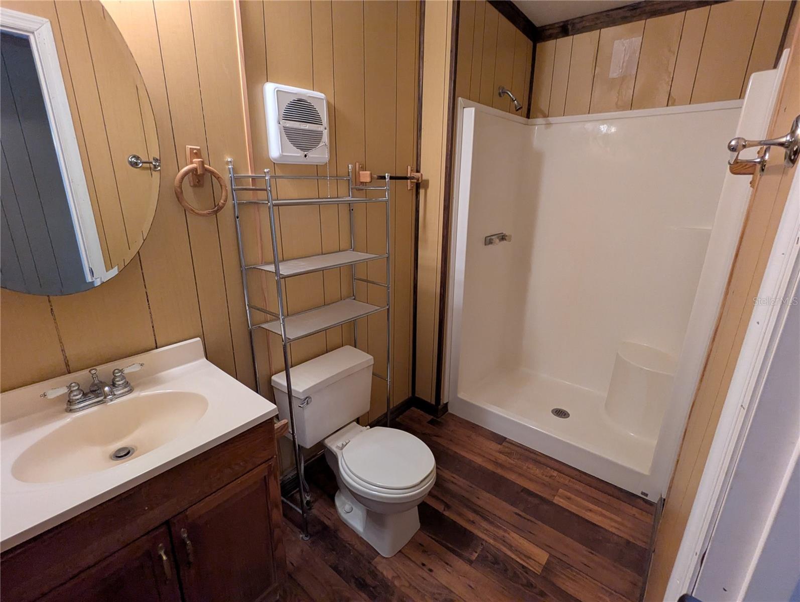 Image 22 of 41 For 397 902nd Street