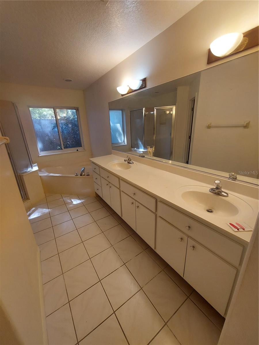 Image 8 of 14 For 8005 134th Loop