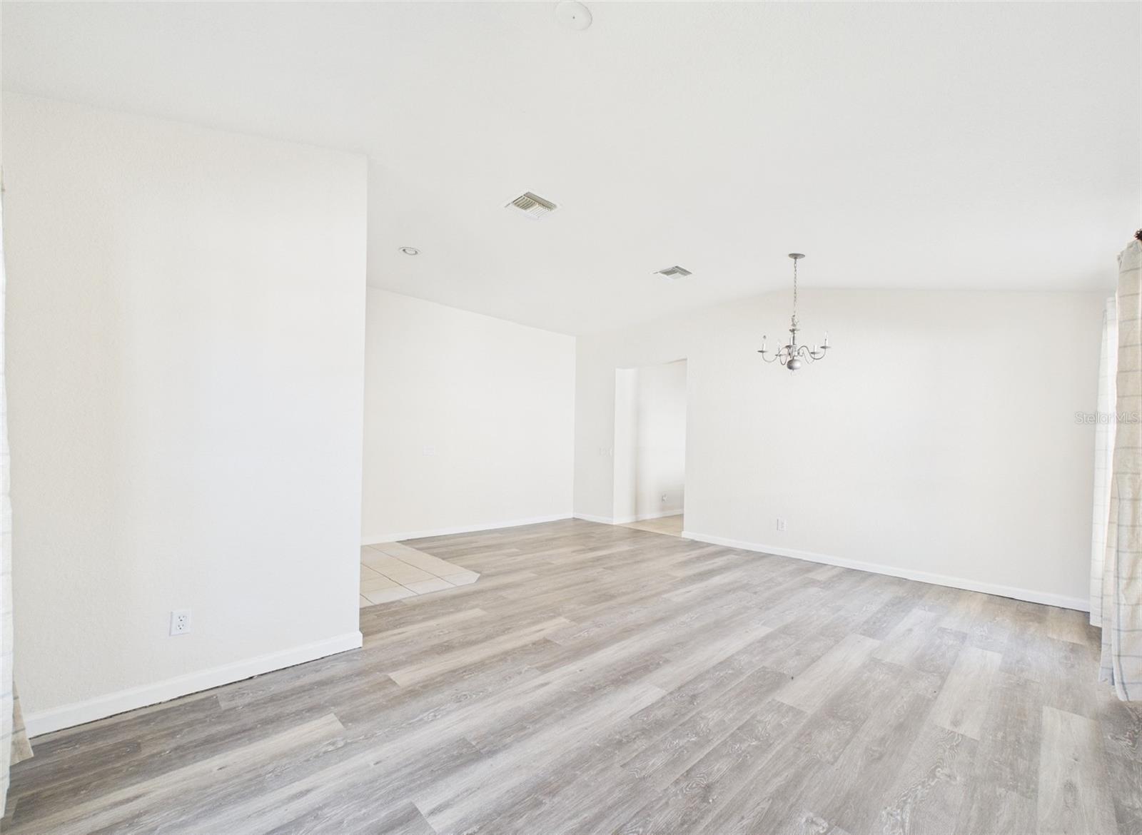 Image 5 of 55 For 5208 39th Street