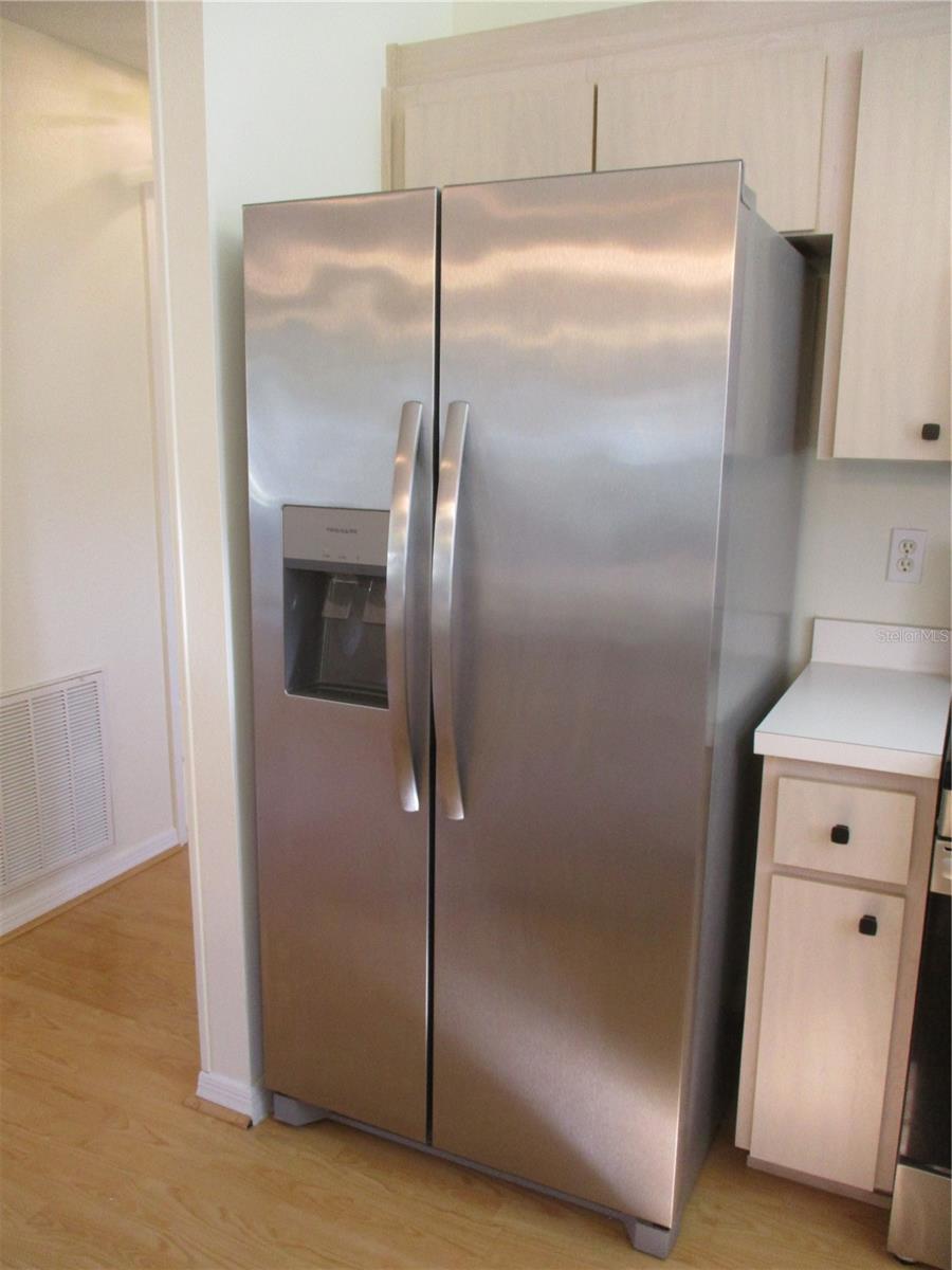 Image 10 of 76 For 11518 136th Place