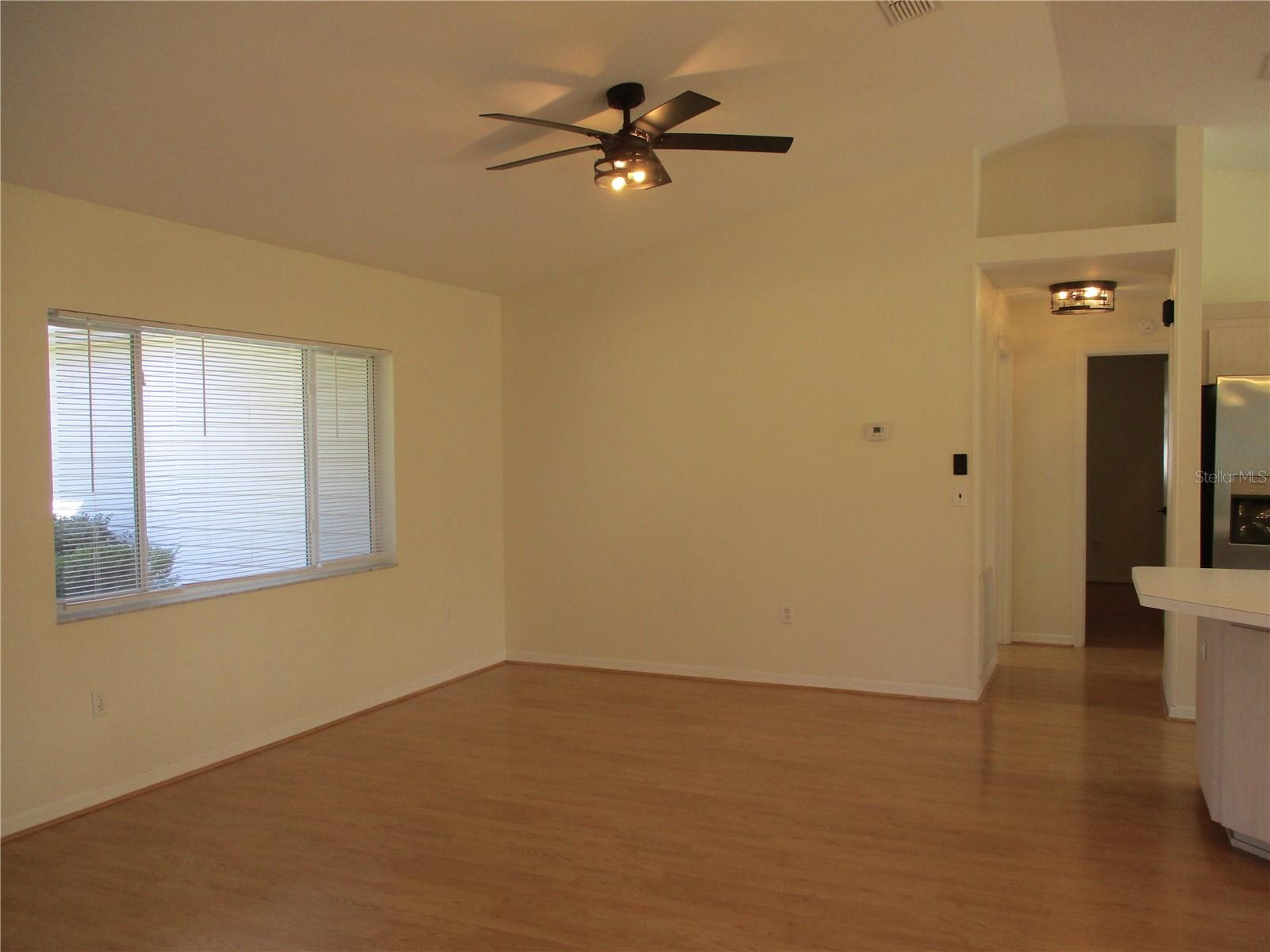 Image 18 of 76 For 11518 136th Place