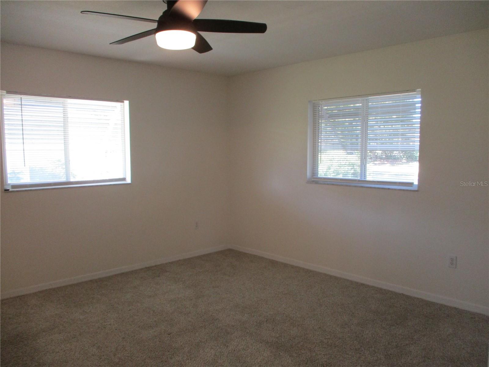 Image 23 of 76 For 11518 136th Place