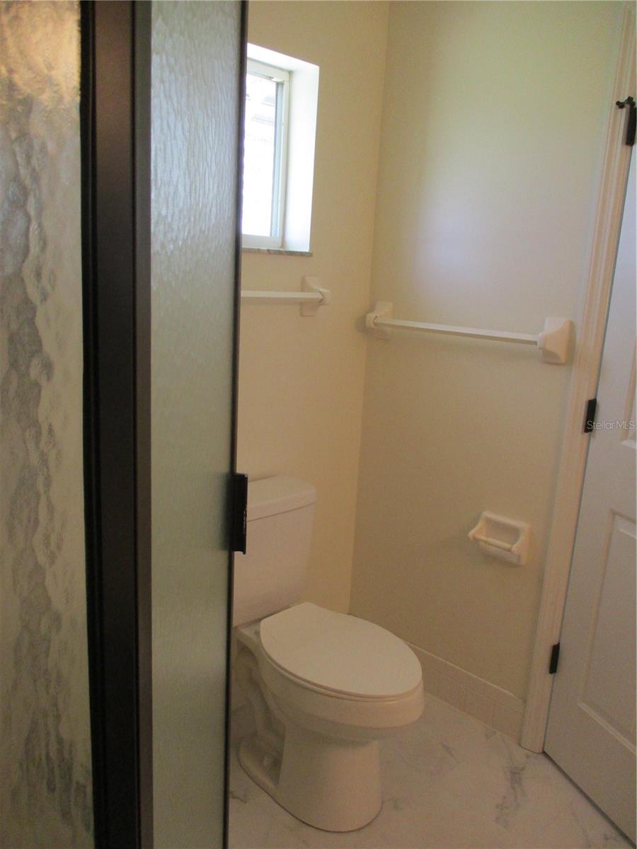 Image 30 of 76 For 11518 136th Place