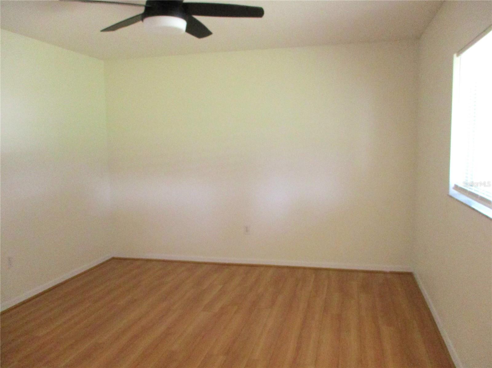 Image 31 of 76 For 11518 136th Place