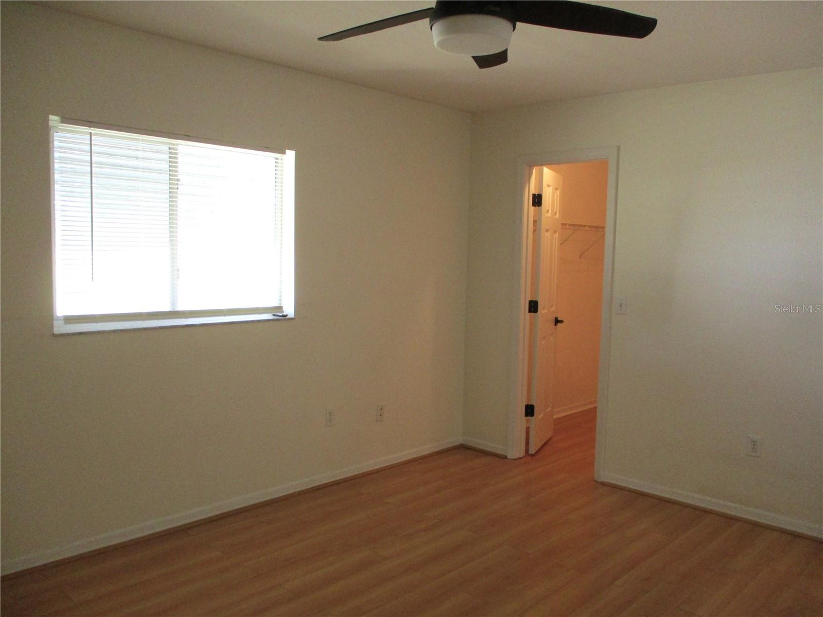 Image 34 of 76 For 11518 136th Place