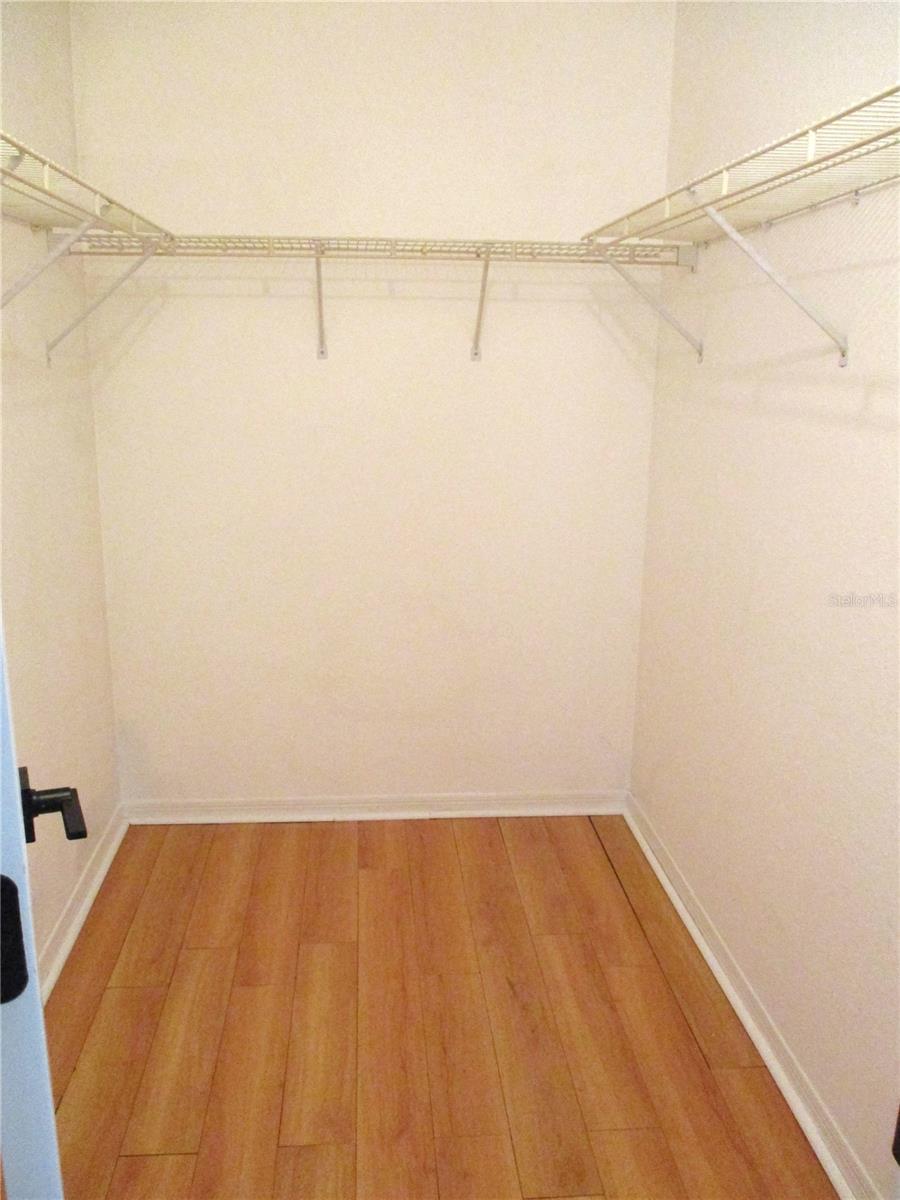 Image 35 of 76 For 11518 136th Place