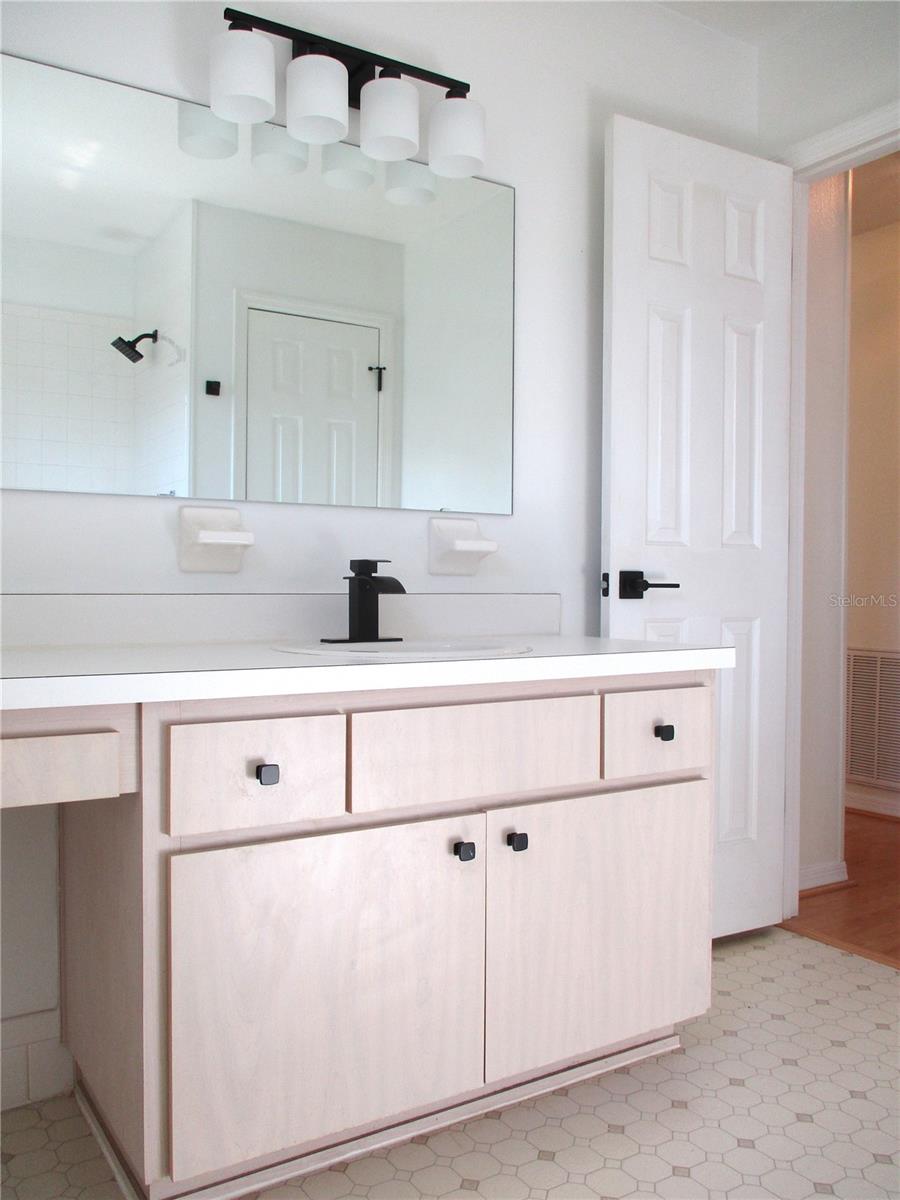 Image 38 of 76 For 11518 136th Place