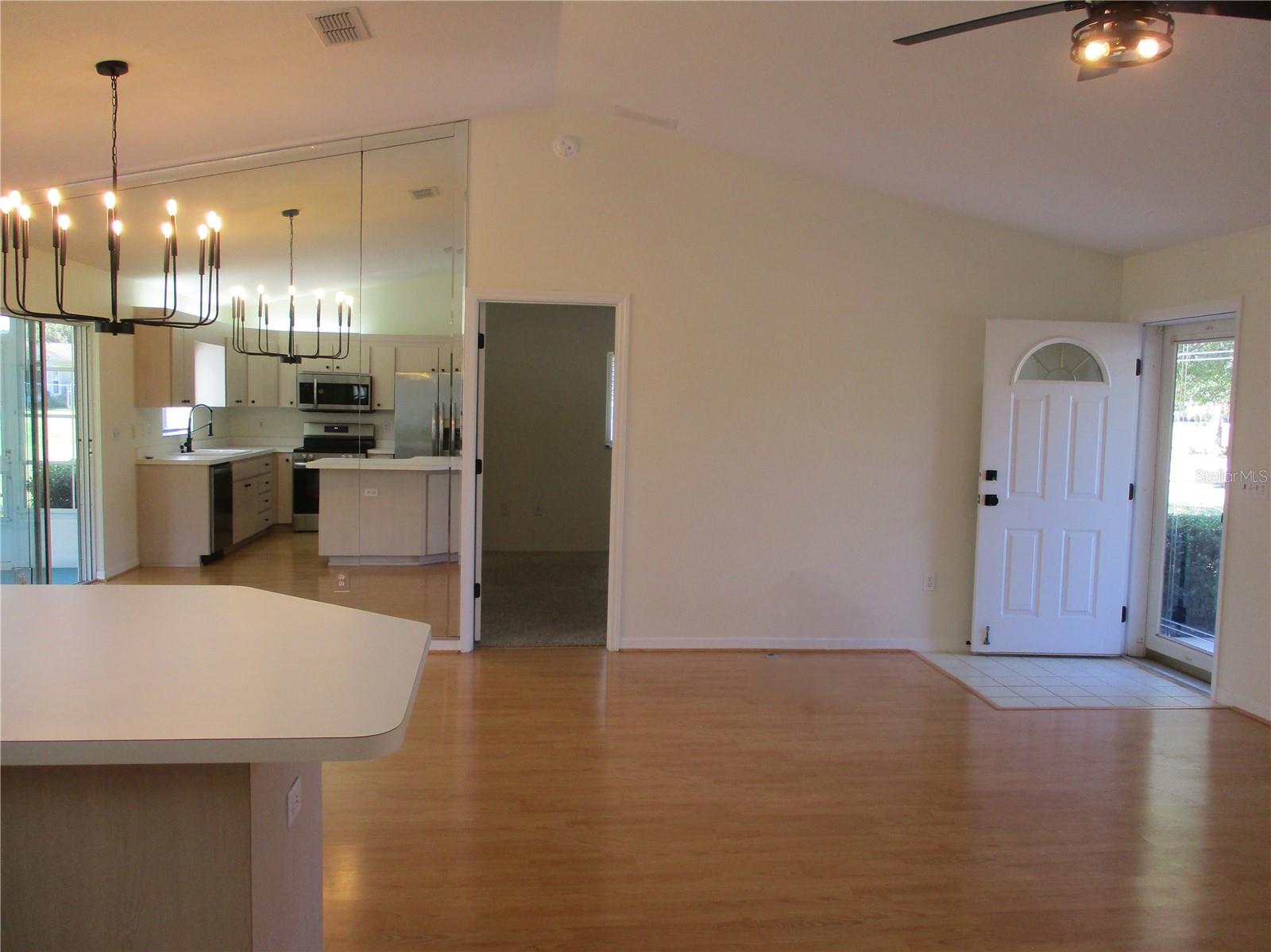 Image 4 of 76 For 11518 136th Place