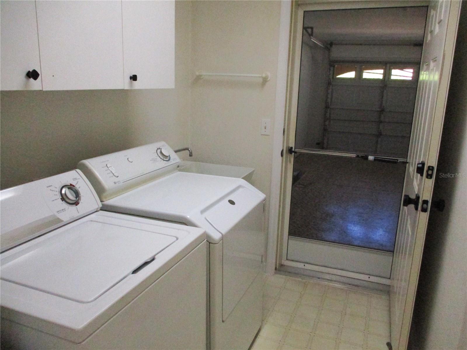 Image 40 of 76 For 11518 136th Place