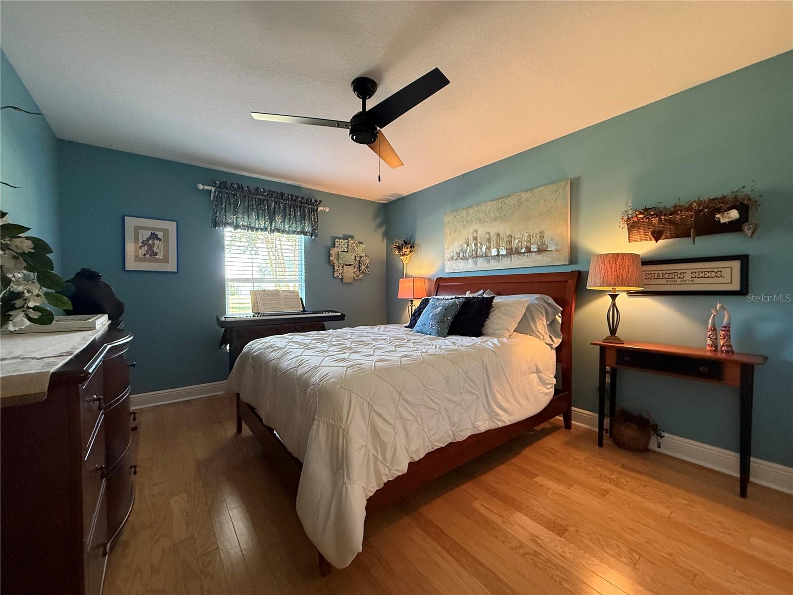 Image 18 of 81 For 16116 15th Court